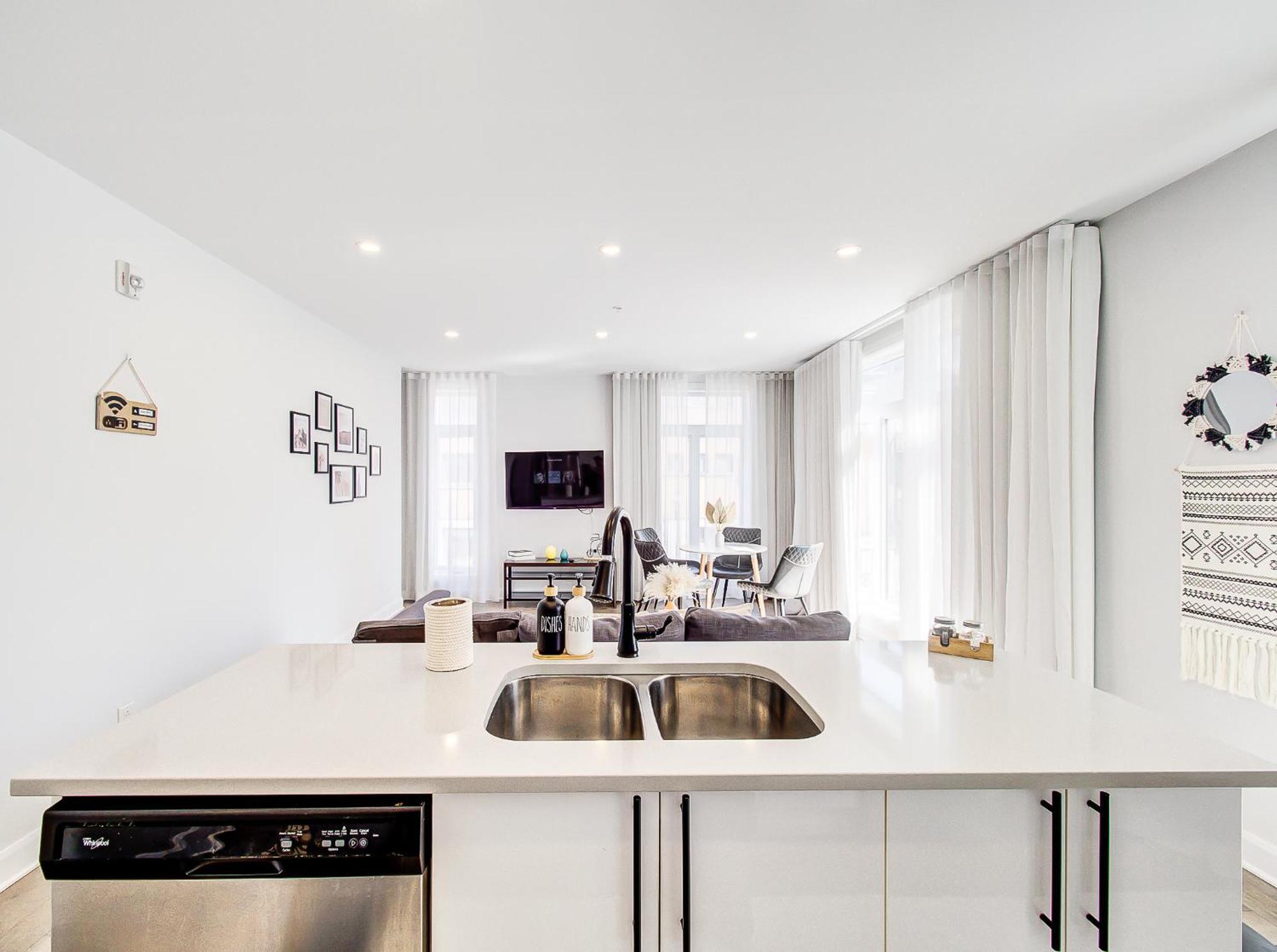 Glamorous 2-Bedroom Condo In Downtown Montreal 206 Extérieur photo