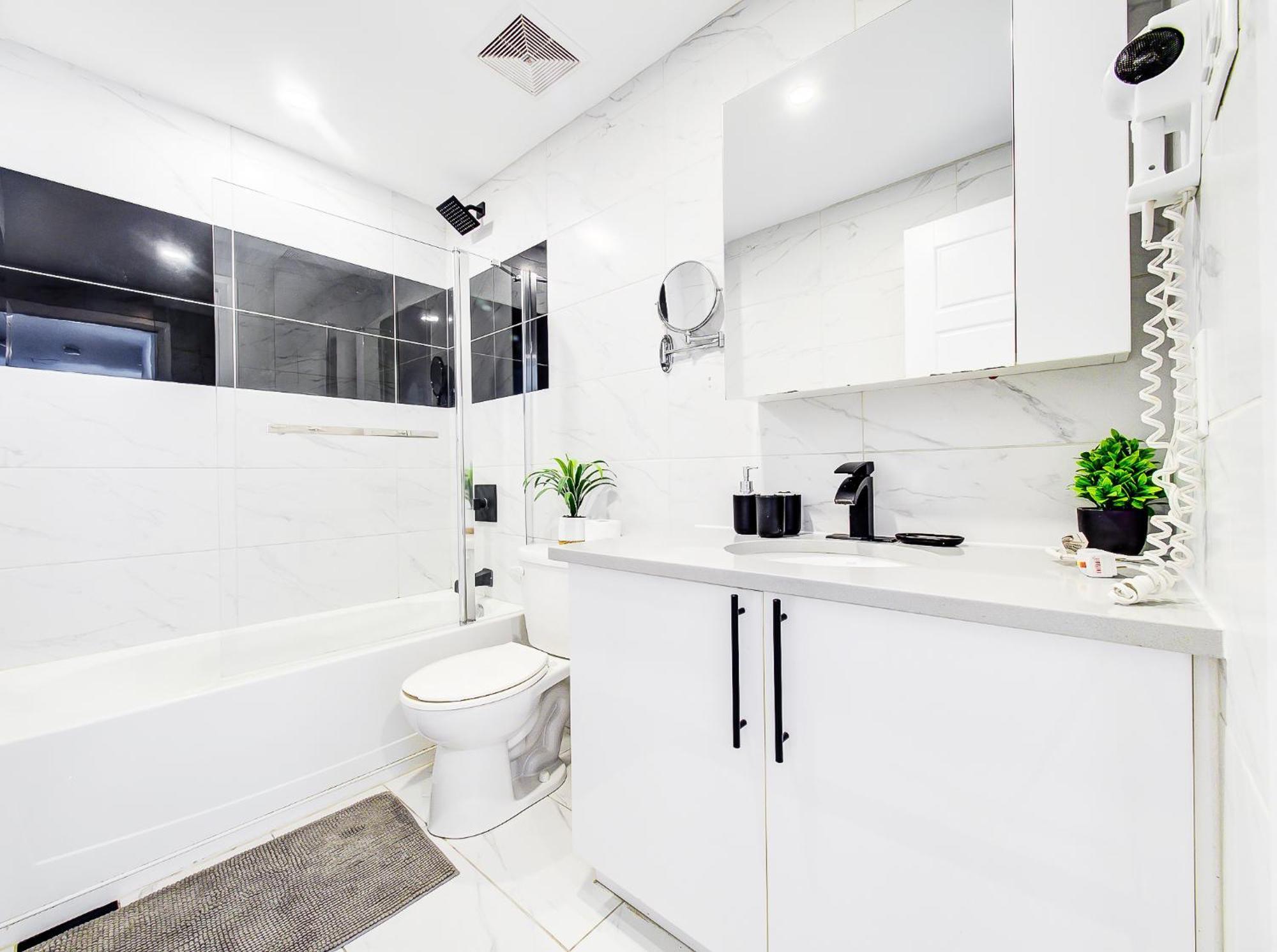 Glamorous 2-Bedroom Condo In Downtown Montreal 206 Extérieur photo